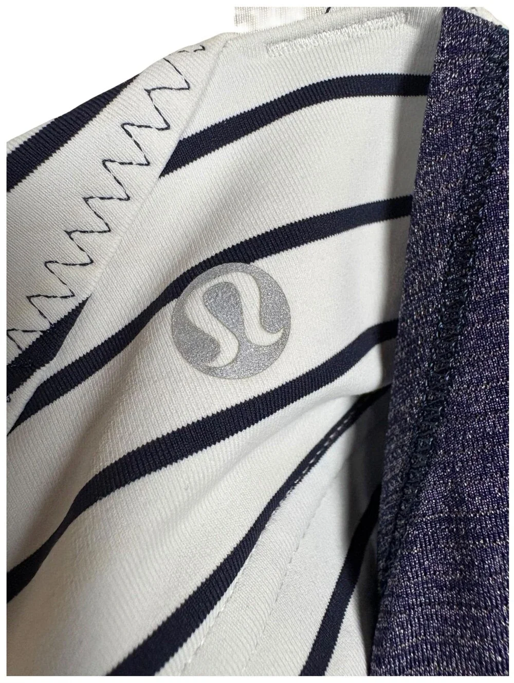 Lululemon Run Back On Track Tank Top Women Deep Indigo Stripe Built In Bra Size6